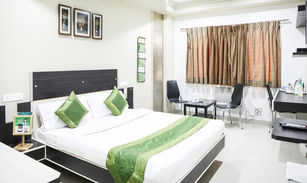 Hotel Bagga International Aurangābād Extérieur photo